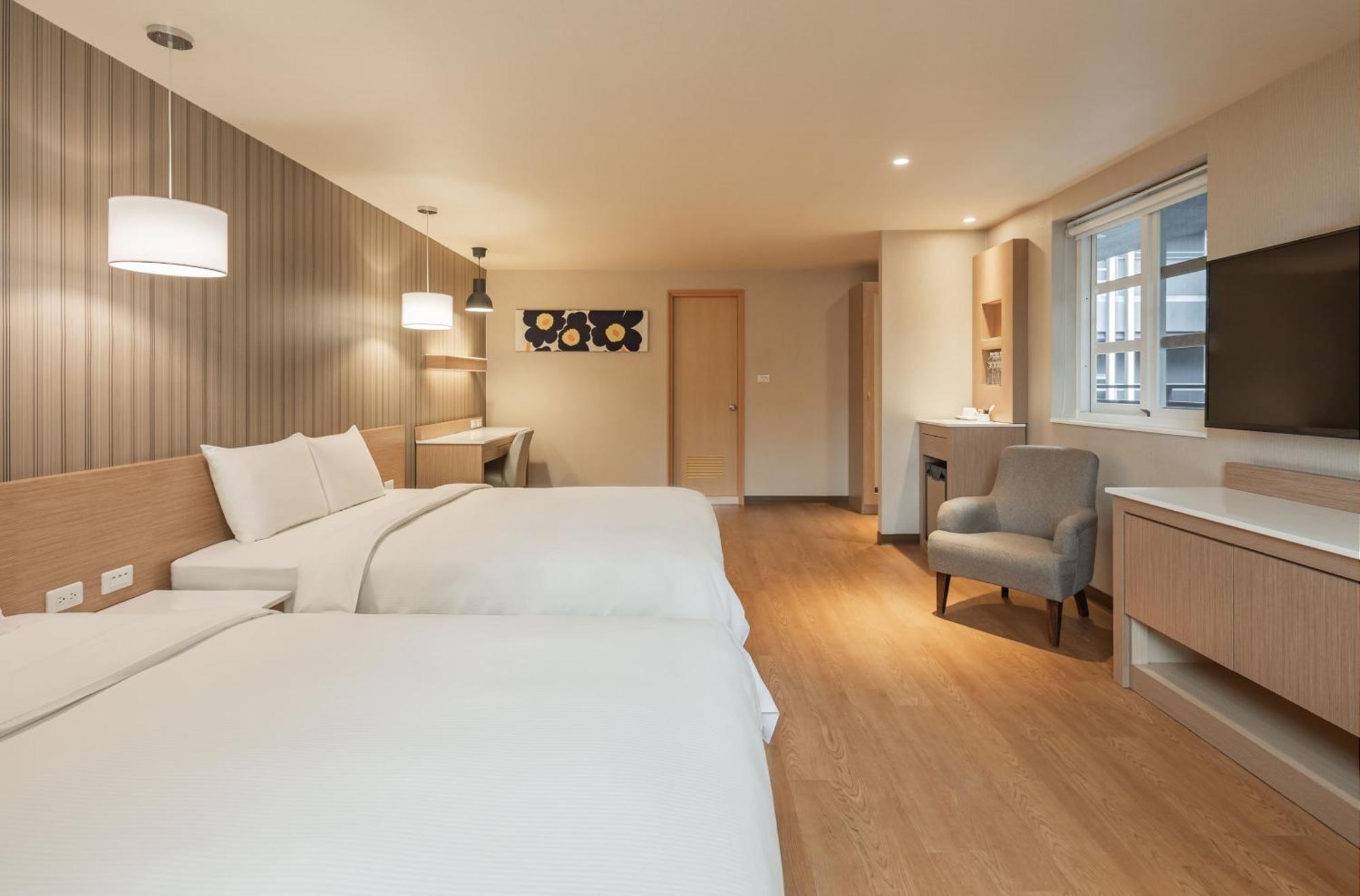 Kindness Hotel-Jue Ming Kaohsiung Room photo