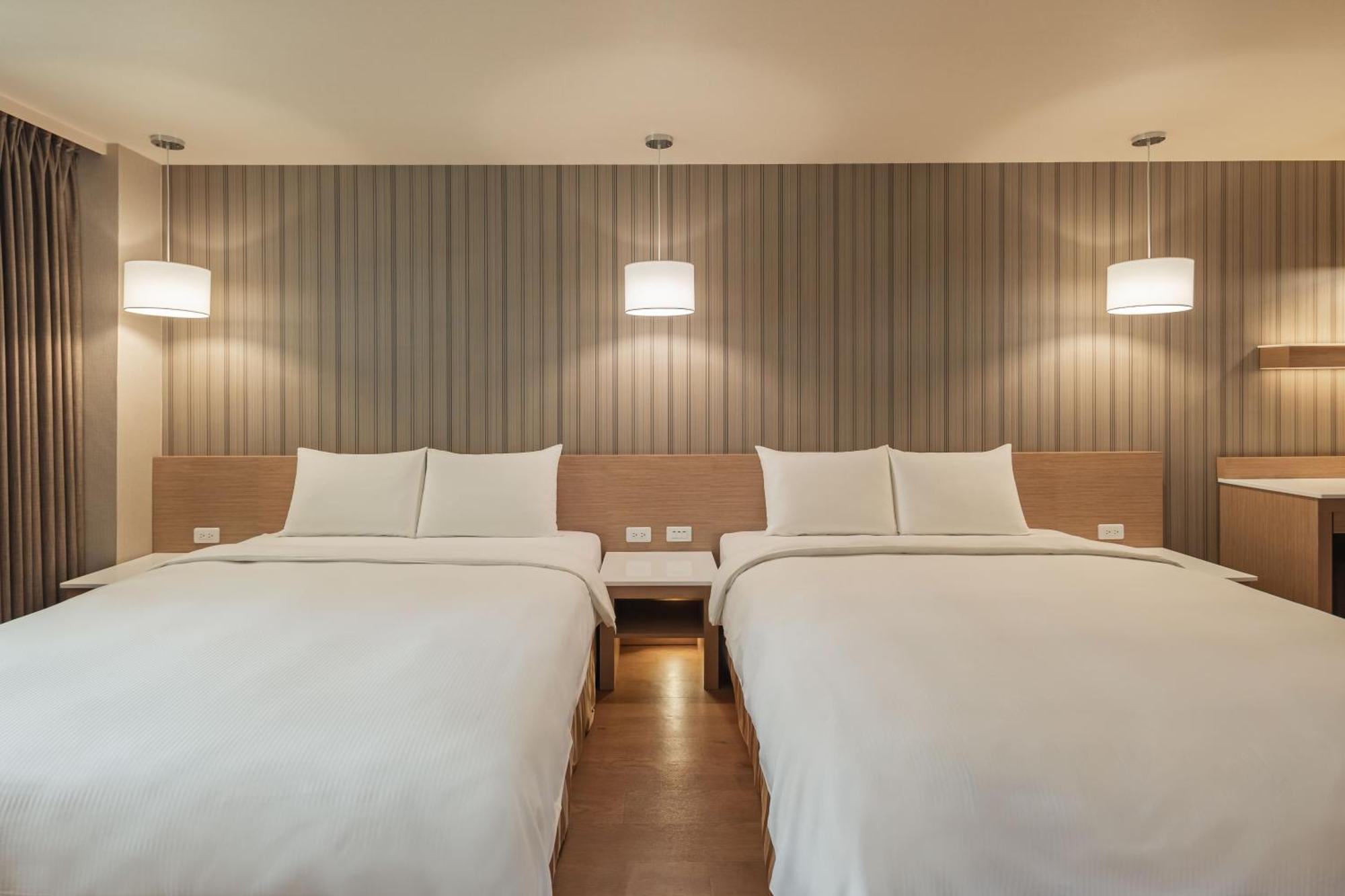 Kindness Hotel-Jue Ming Kaohsiung Room photo
