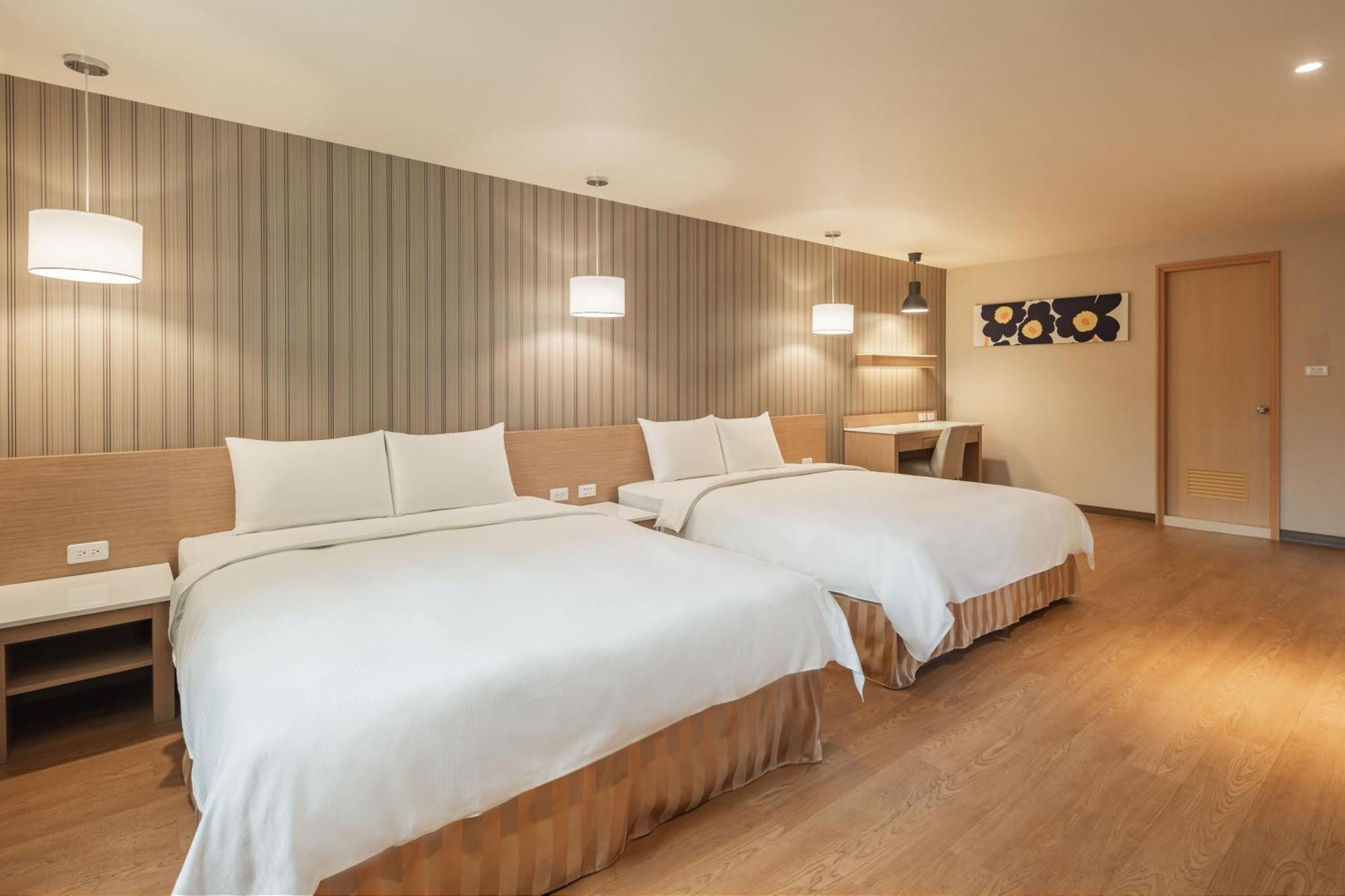 Kindness Hotel-Jue Ming Kaohsiung Room photo