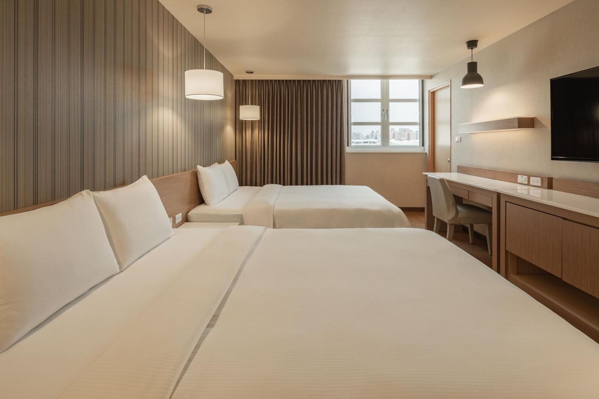 Kindness Hotel-Jue Ming Kaohsiung Room photo