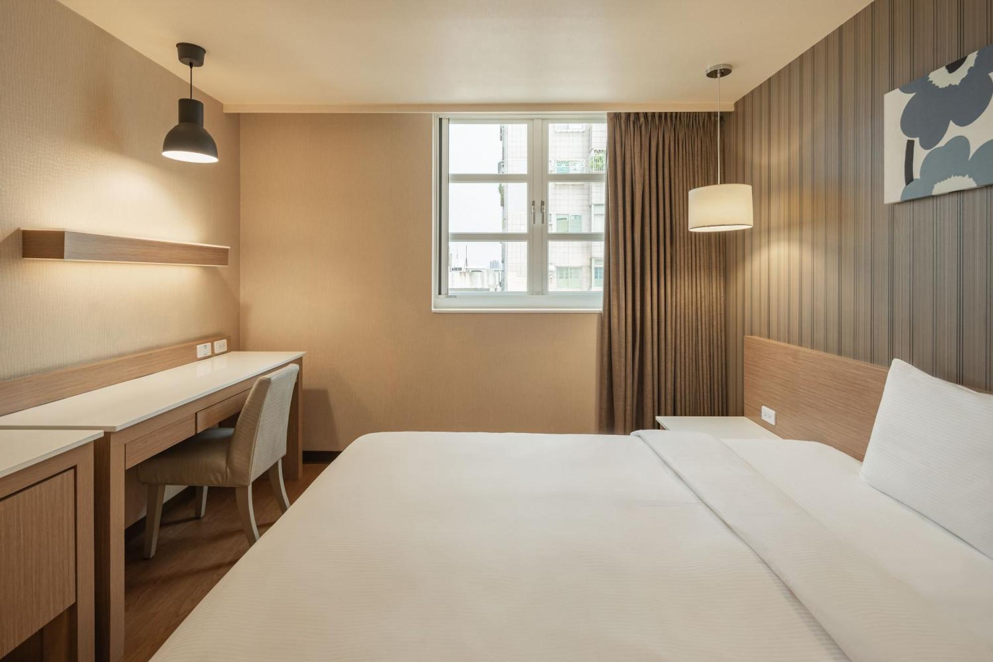 Kindness Hotel-Jue Ming Kaohsiung Room photo