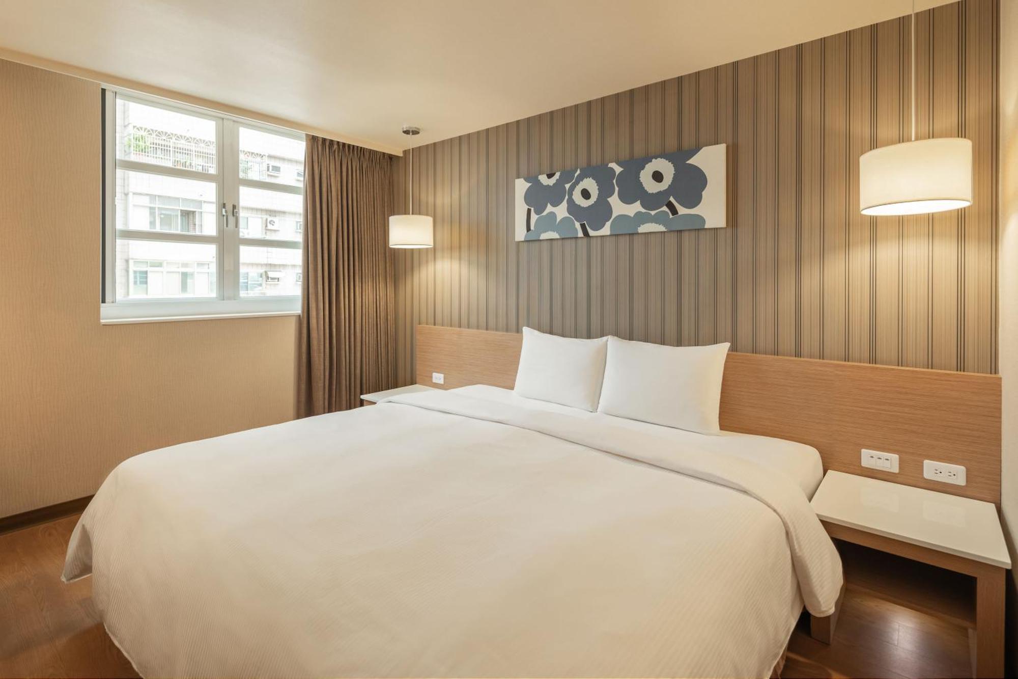 Kindness Hotel-Jue Ming Kaohsiung Room photo